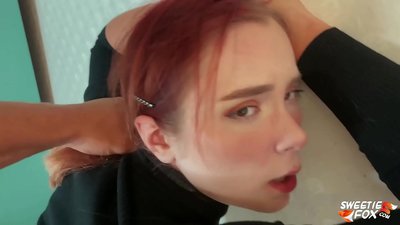 Moški zajebal v usta in pičko Poslušna rdečelaska Skimpy and Cum on Tits