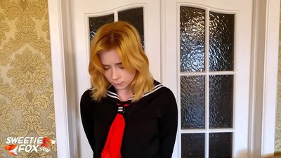 Oče ostro kaznuje učenko zaradi slabega šolanja - Spanked and Mouthfucked