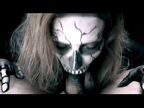 ❤️ Demonsko dekle sesa kurca s svojimi črnimi usti in pogoltne spermo. ☑ Porn video na porno sl.com-porn-mz.ru ❌️❤
